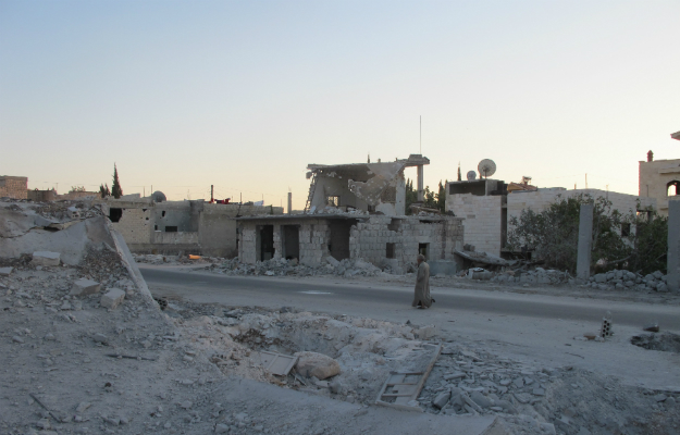 http://www.foreignpolicy.com/articles/2012/10/15/Guerrilla_Country_Syria_Jebel_Zawiya